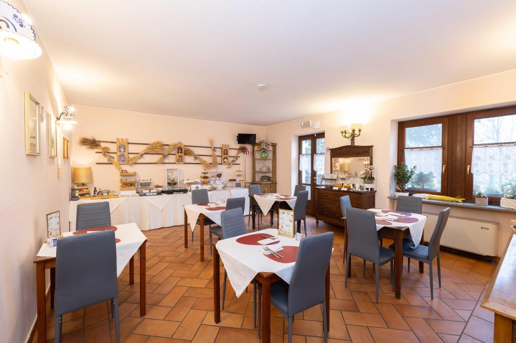 Hotel La Ferte Asti Kültér fotó